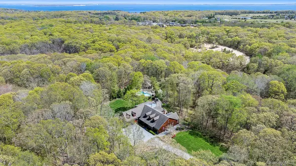 1750 Laurel Lake Drive, Mattituck, NY 11952