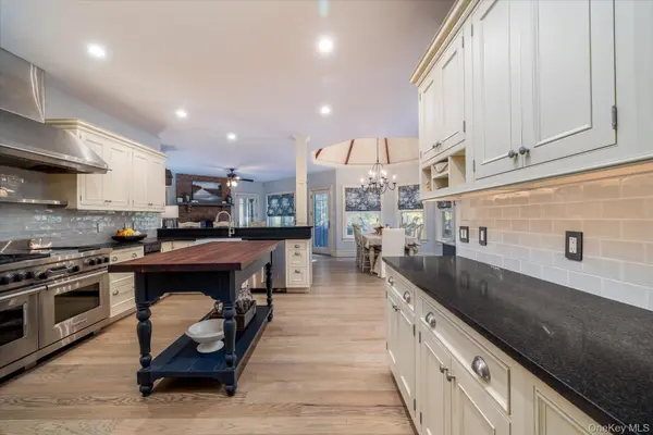 1750 Laurel Lake Drive, Mattituck, NY 11952