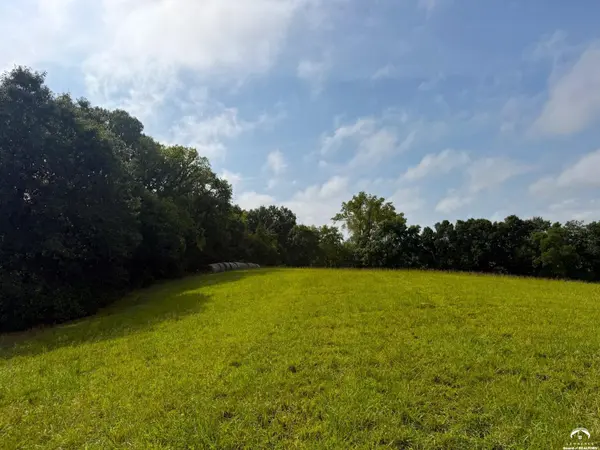 17660 Golden RD, Linwood, KS 66052