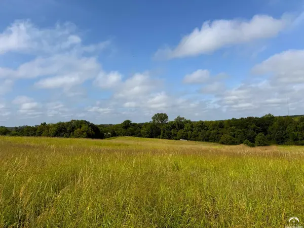 17840 Golden RD, Linwood, KS 66052