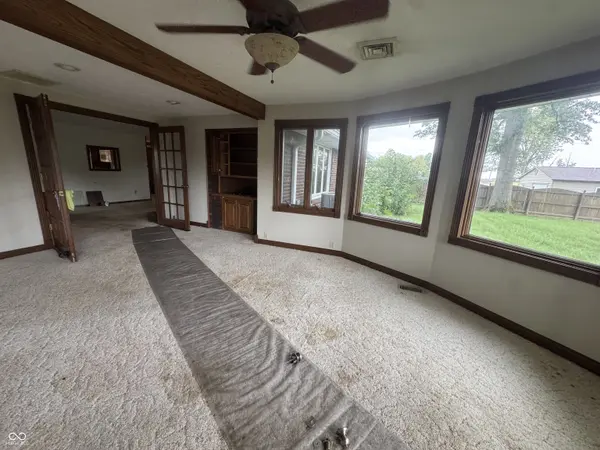 244 W 900 N, Alexandria, IN 46001