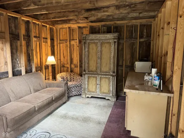 182 Deerfield TRL, Spencer, IN 47460