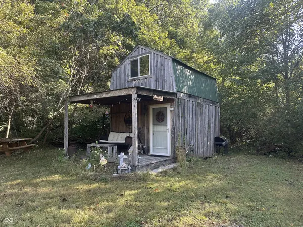 182 Deerfield TRL, Spencer, IN 47460
