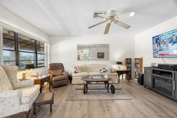 9 QUAILS RUN BLVD #12, Englewood, FL 34223