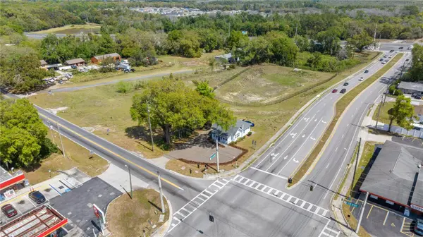 401 N DIXIE AVE, Fruitland Park, FL 34731