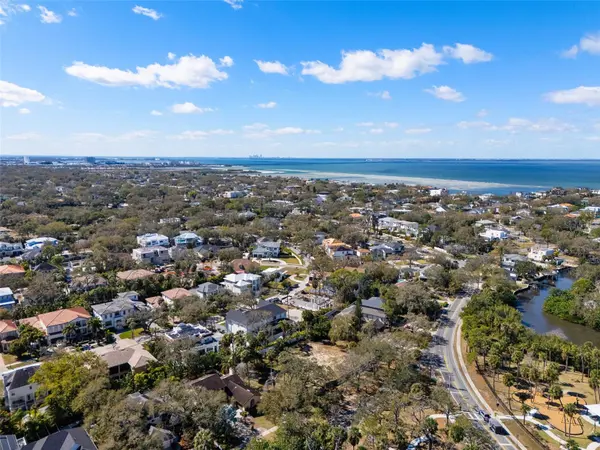 4628 W BAY TO BAY BLVD, Tampa, FL 33629