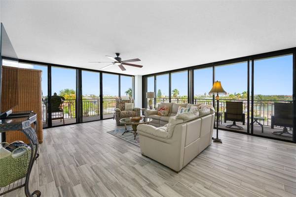 7650 BAYSHORE DR #406, Treasure Island, FL, 33706 photo 6