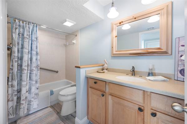 7650 BAYSHORE DR #406, Treasure Island, FL, 33706 photo 26