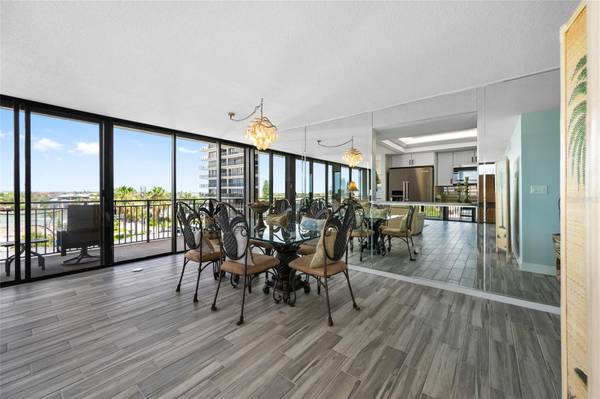 7650 BAYSHORE DR #406, Treasure Island, FL, 33706 photo 9