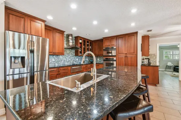 17018 DENNIS RD, Lutz, FL 33558