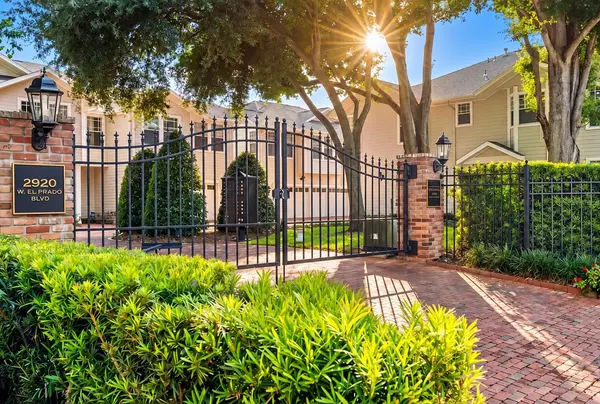 2920 W EL PRADO BLVD #11, Tampa, FL 33629