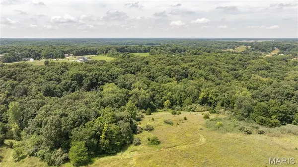 Tract 4 Garnet RD, Carlinville, IL 62626