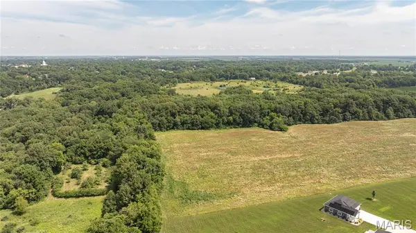 Tract 4 Garnet RD, Carlinville, IL 62626