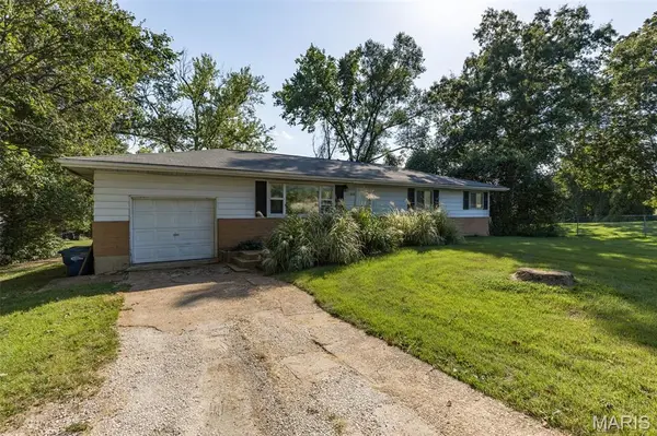 1510 Smizer Mill RD, Fenton, MO 63026