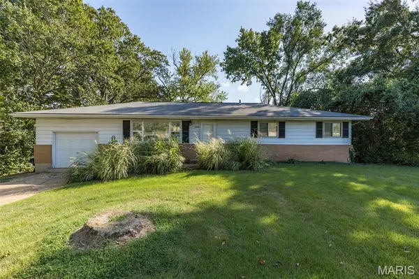 1510 Smizer Mill RD, Fenton, MO 63026