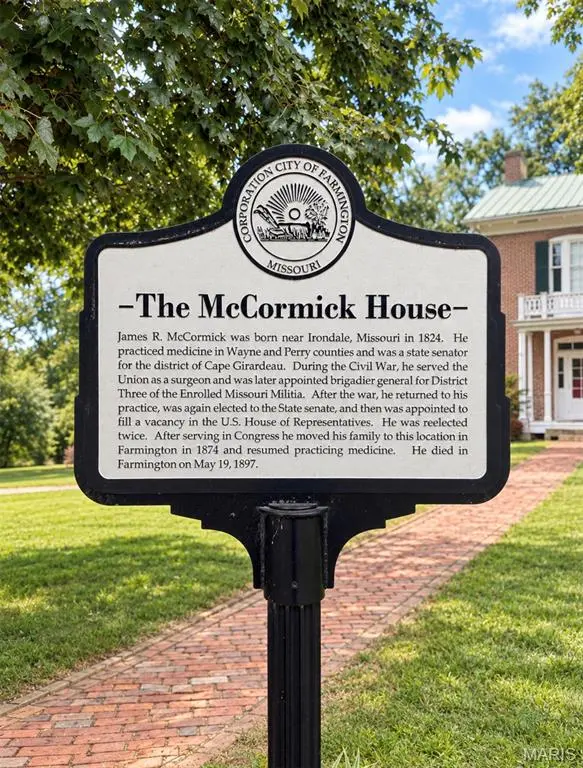 324 W Columbia ST, Farmington, MO 63640