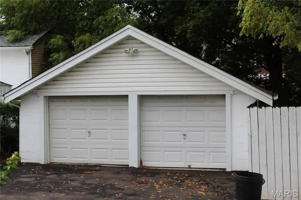 3603 Eminence BLVD, St John, MO 63114