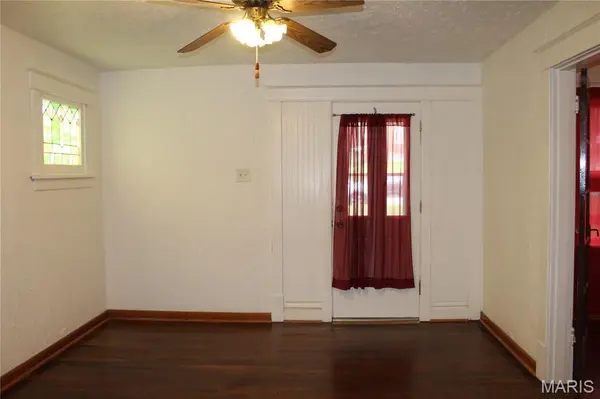 3603 Eminence BLVD, St John, MO 63114