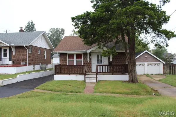 3603 Eminence BLVD, St John, MO 63114