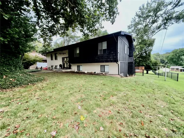 5624 Old Keebler RD, Collinsville, IL 62234