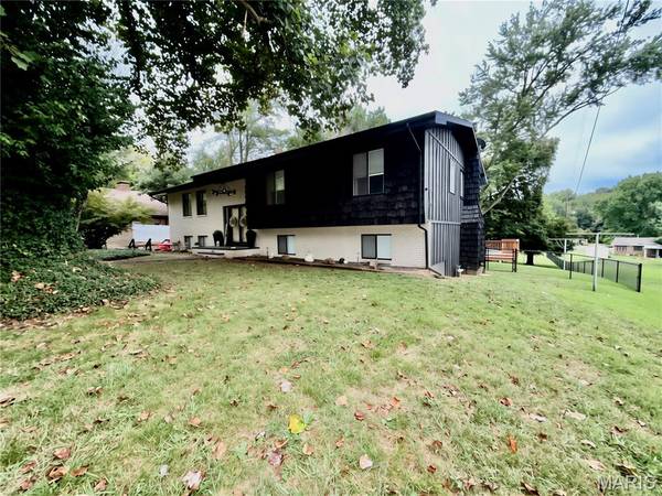 5624 Old Keebler RD, Collinsville, IL 62234