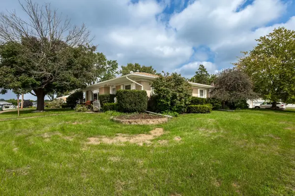 2729 FILLMORE ST, Davenport, IA 52804