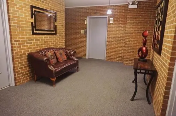 950 Washington BLVD #109, Oak Park, IL 60302