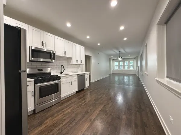 1218 Maple AVE #1, Berwyn, IL 60402