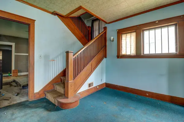 310 W 5th ST, Dixon, IL 61021