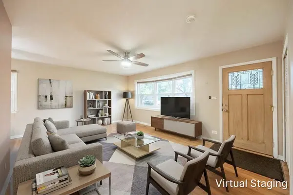 513 E Highland AVE, Mount Prospect, IL 60056