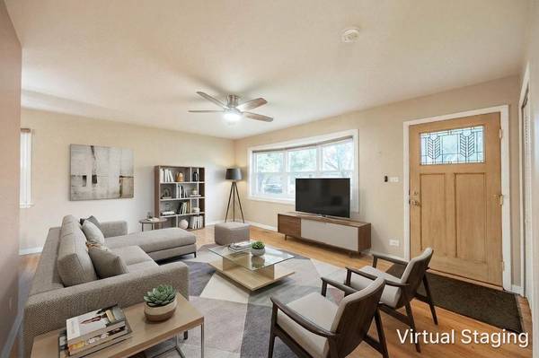 513 E Highland AVE, Mount Prospect, IL 60056