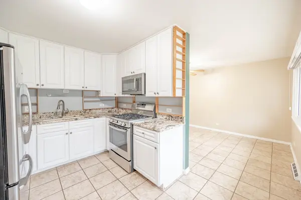 513 E Highland AVE, Mount Prospect, IL 60056