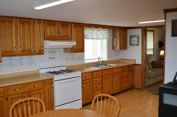 125 N Washington ST, Tiskilwa, IL 61368