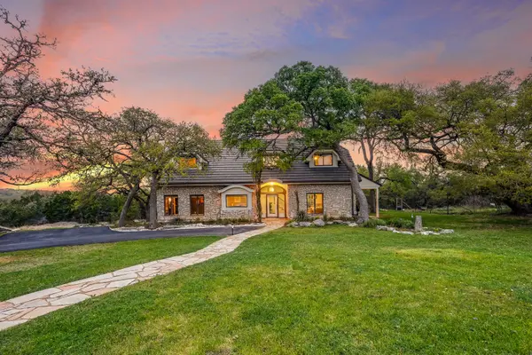 8004 Golden Oaks LN, Austin, TX 78737