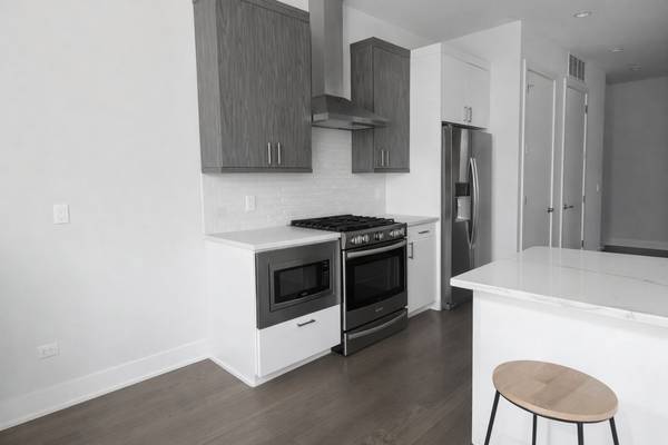 2217 W Madison ST #314, Chicago, IL 60612