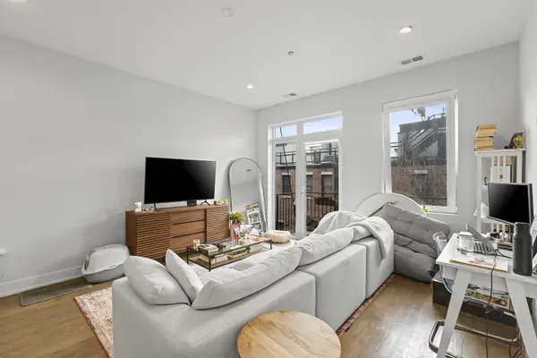 2217 W Madison ST #314, Chicago, IL 60612