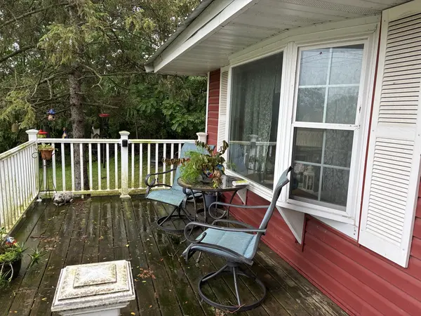 2820 67 HWY, Camanche, IA 52730