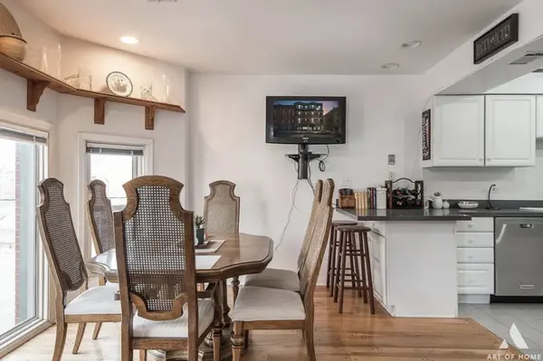 1201 W Diversey Pkwy #3A, Chicago, IL 60614