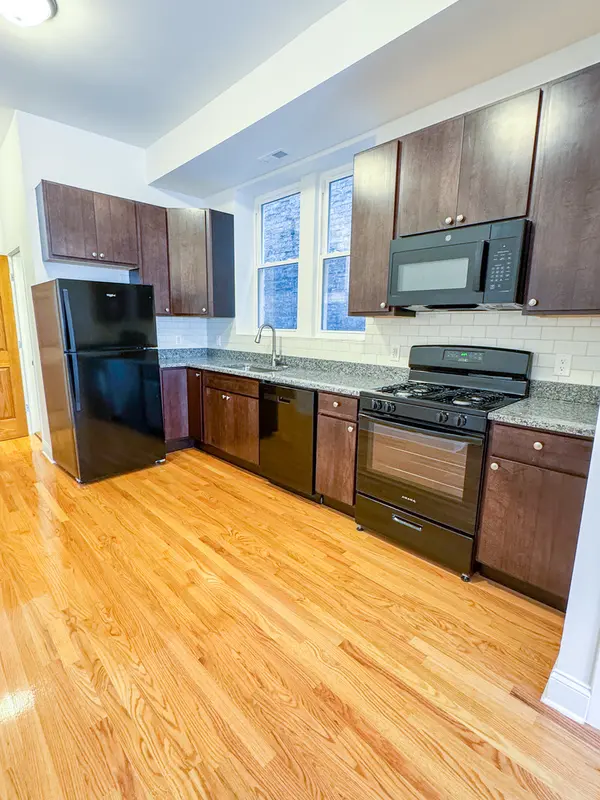 3512 N Halsted ST #2FF, Chicago, IL 60657