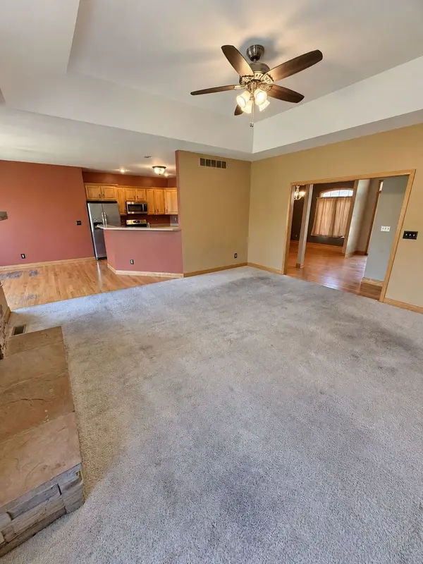 635 Nathan Lattin LN, Sycamore, IL 60178