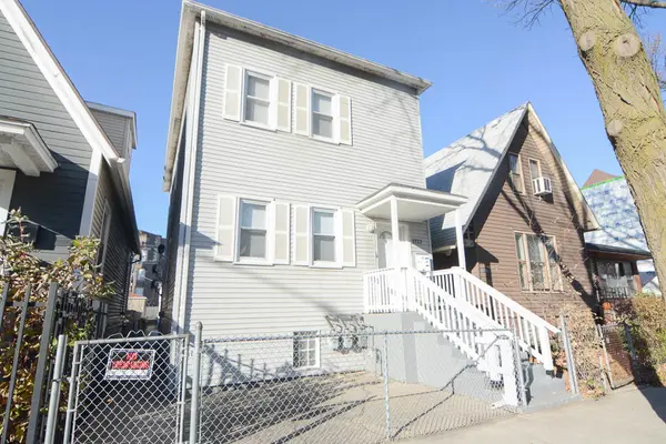 1722 N Kimball AVE #2, Chicago, IL 60647