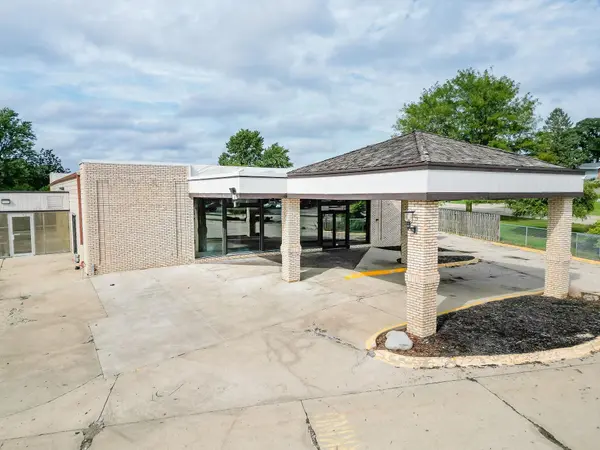 2501 Melrose DR, Cedar Falls, IA 50613