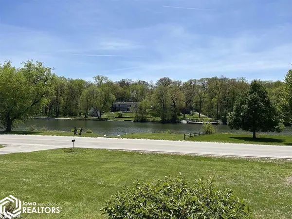 2530 River RD, Iowa Falls, IA 50126