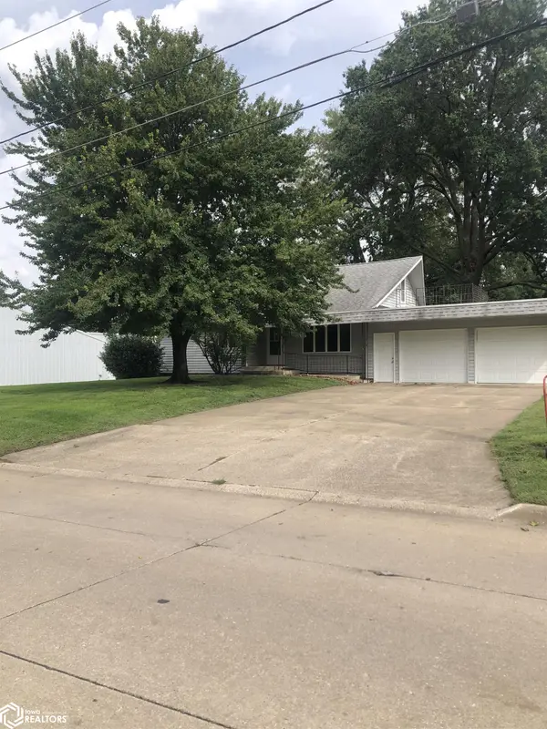 1706 S 11th Street, Oskaloosa, IA 52577