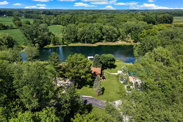 3255 S Wozniak RD, La Porte, IN 46350