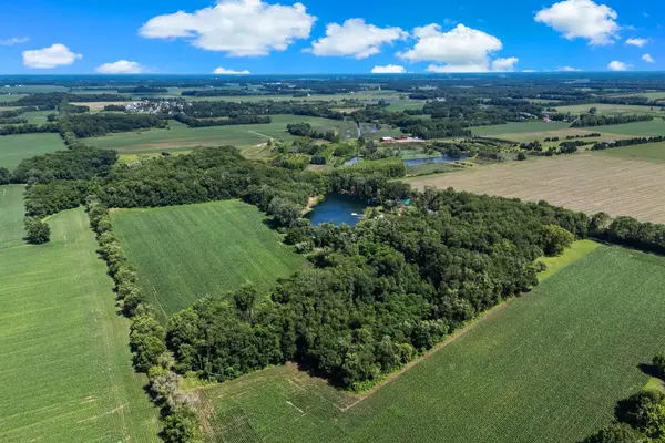 3255 S Wozniak RD, La Porte, IN 46350