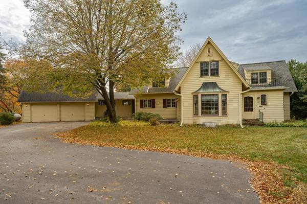 8601 County Road 3 NW, Oronoco, MN 55960