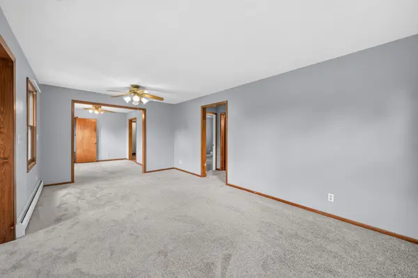 4407 Crosstown BLVD NE, Ham Lake, MN 55304
