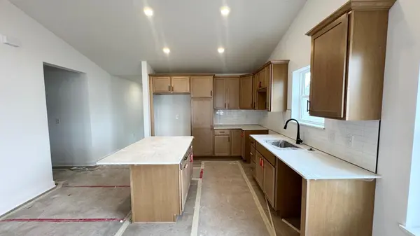 1911 Dogwood CT, Carver, MN 55315