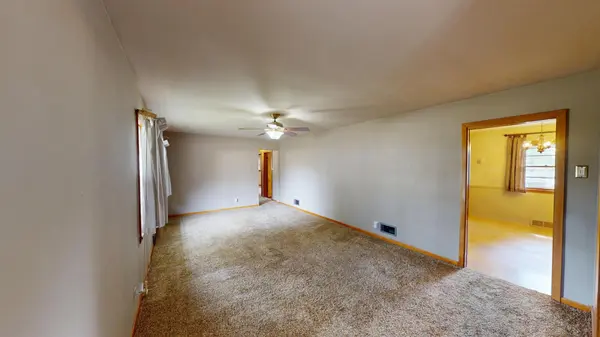 204 Fairview DR, Albert Lea, MN 56007